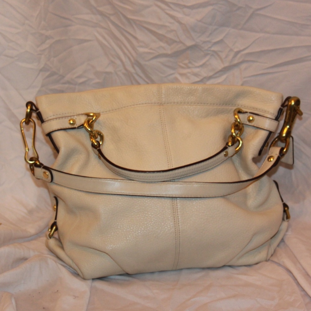 COACH F17165 Brooke White (Cream) Leather Handbag - Picture 3 of 9